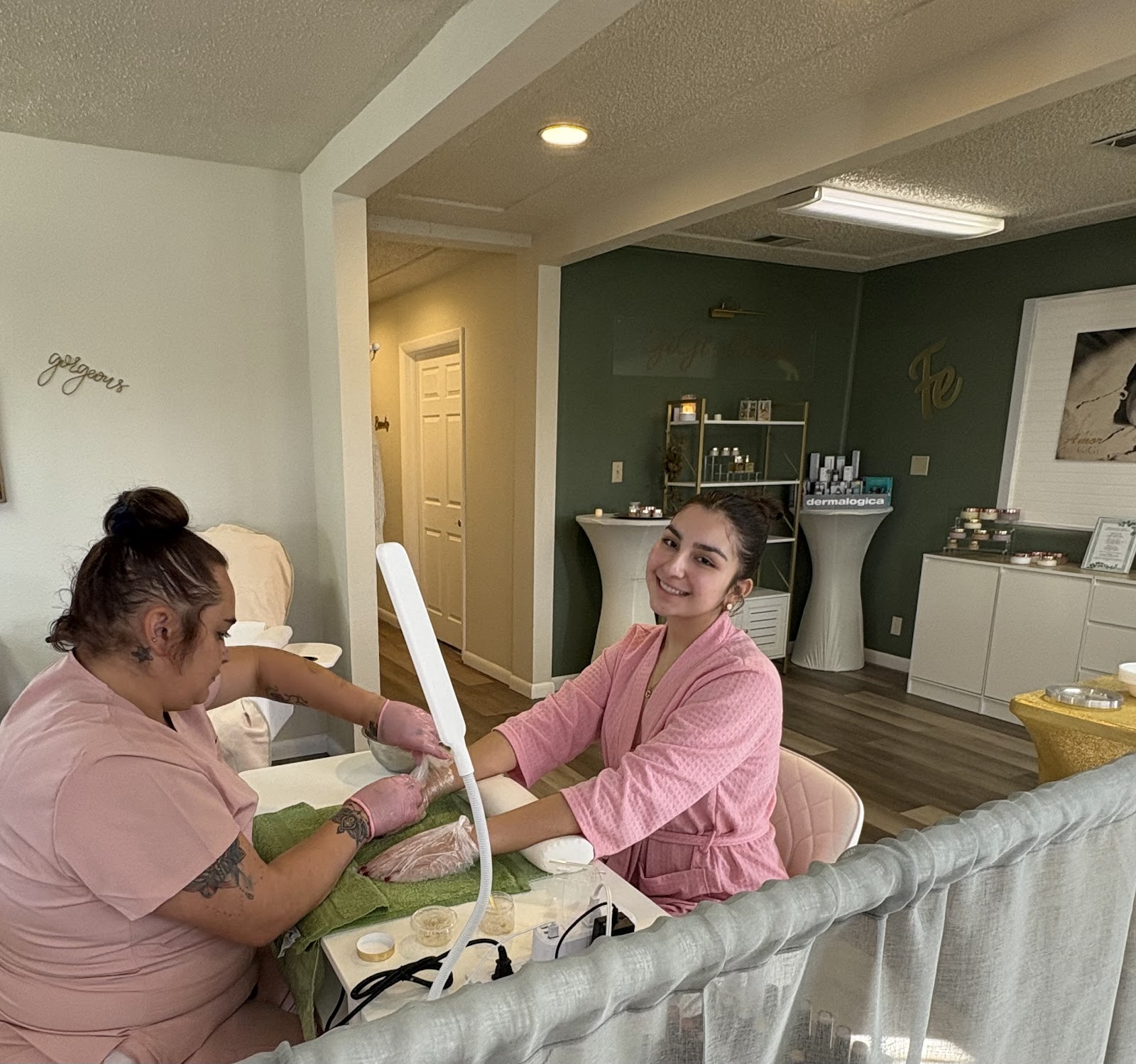 Hola Bella! Beauty Bar nail work in Commerce City, Colorado