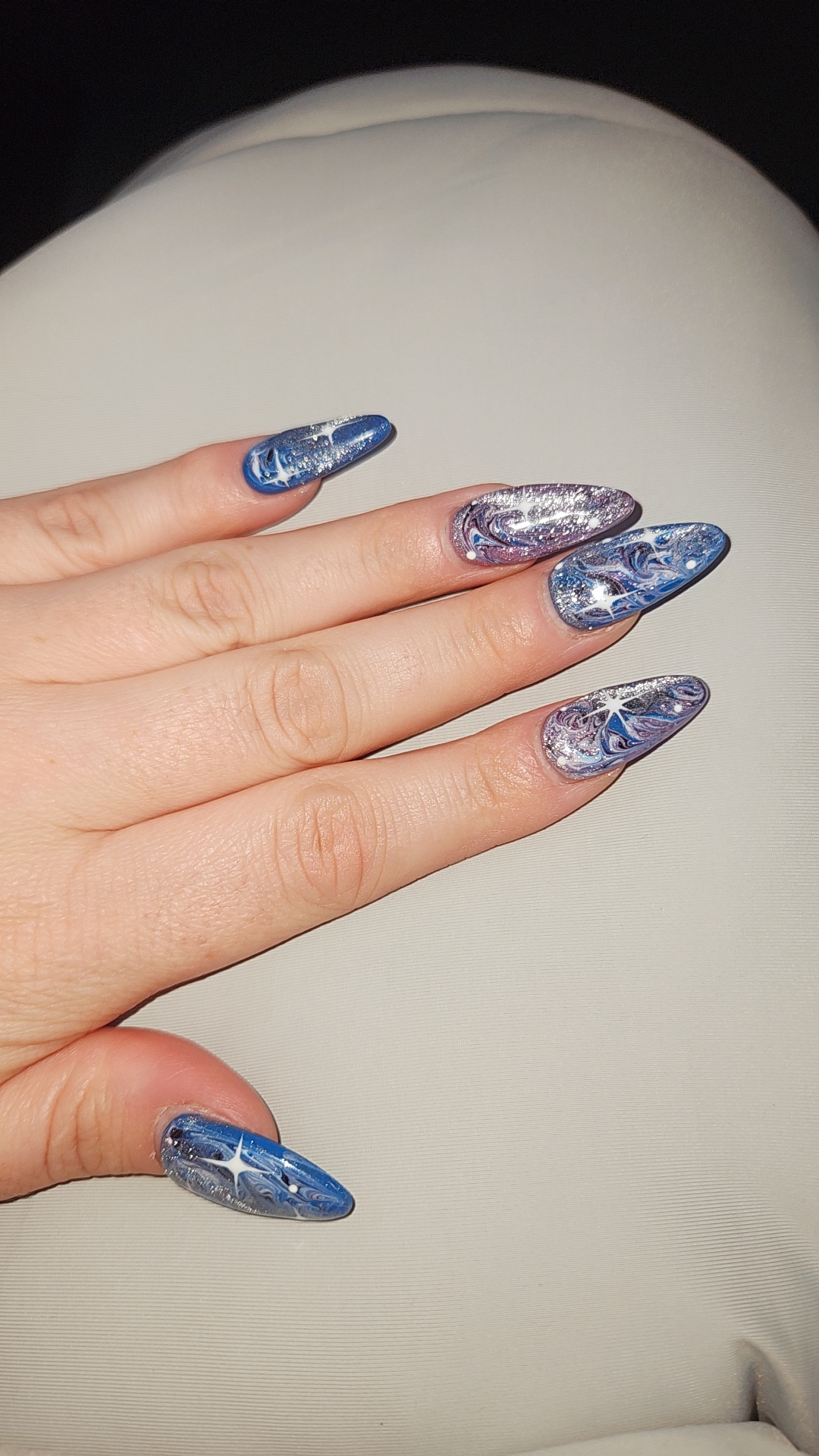 Hola Bella! Beauty Bar nail photo 4